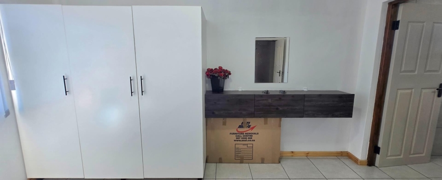 4 Bedroom Property for Sale in Kleinbaai Western Cape